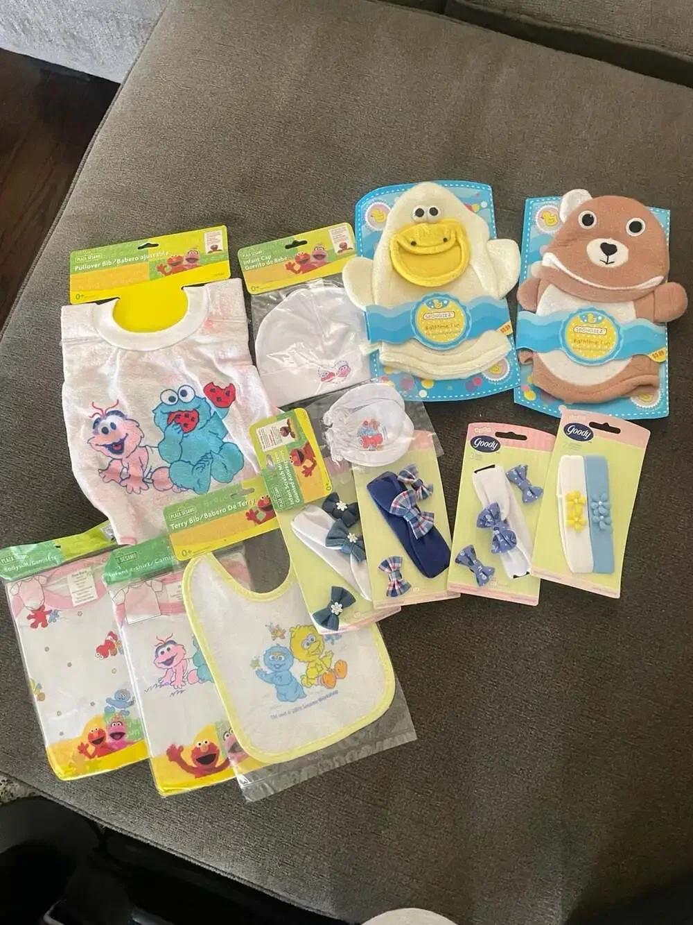 Plaza Sesamo Sesame Street Baby Lot 12-piece set